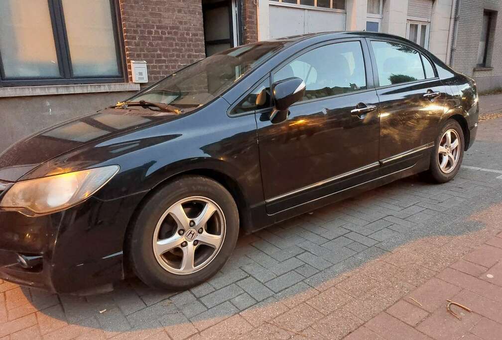 Honda Hybrid 1.3i-DSI VTEC IMA CVT Elegance