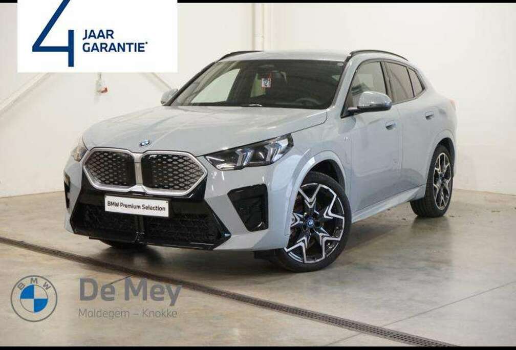 BMW iX2 xDrive30