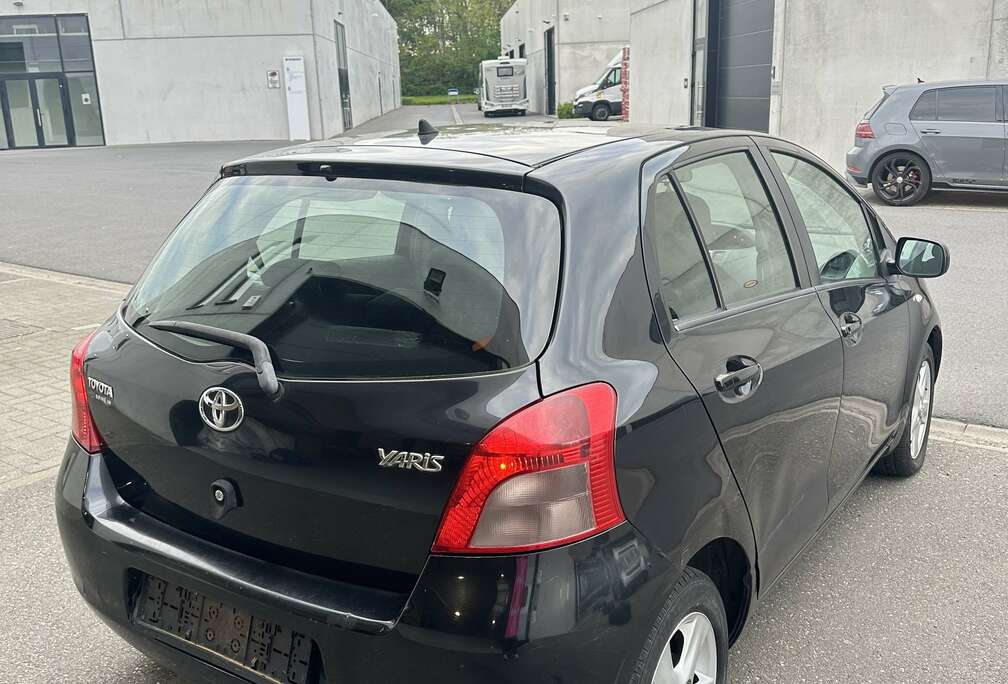 Toyota 1.0L - 2006 - Manuel Transmission