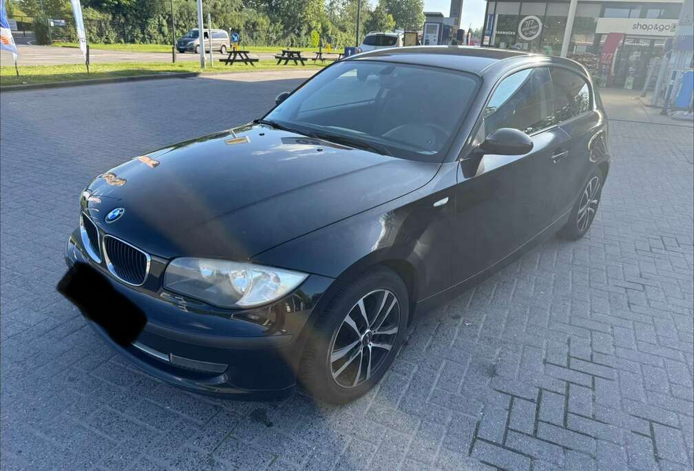 BMW 116iA