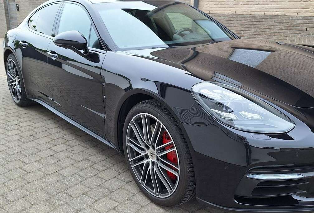 Porsche 4 e-Hybrid 2.9 V6 Bi-T PHEV Executive PDK (340 kW)