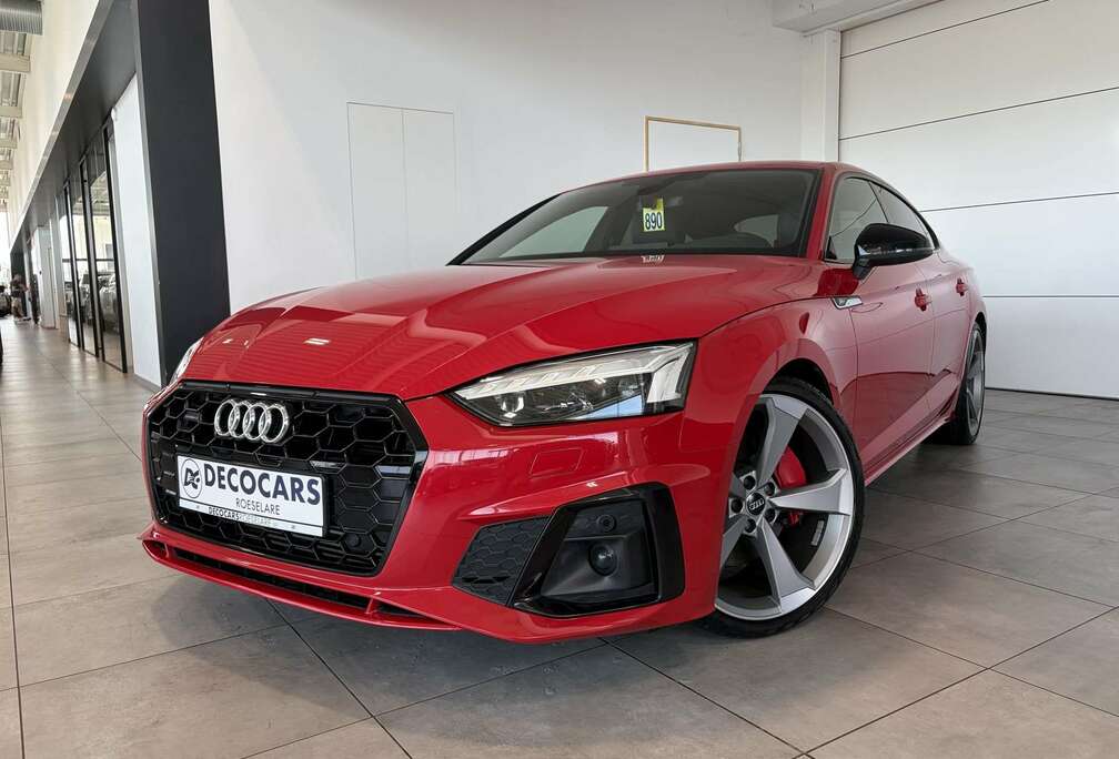 Audi S-Line / Carplay - Android auto / Trekhaak / Sfeerverlichting / Digital Dash /