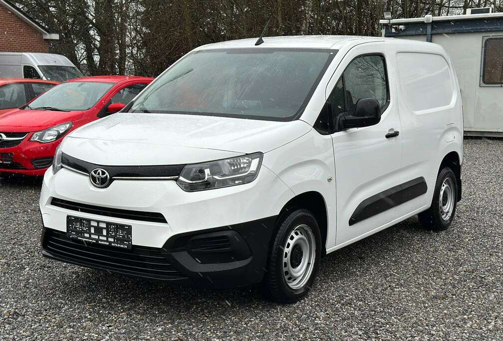 Toyota 1.5 D CLIM-NAVIGATION-12 MOIS DE GARANTIE