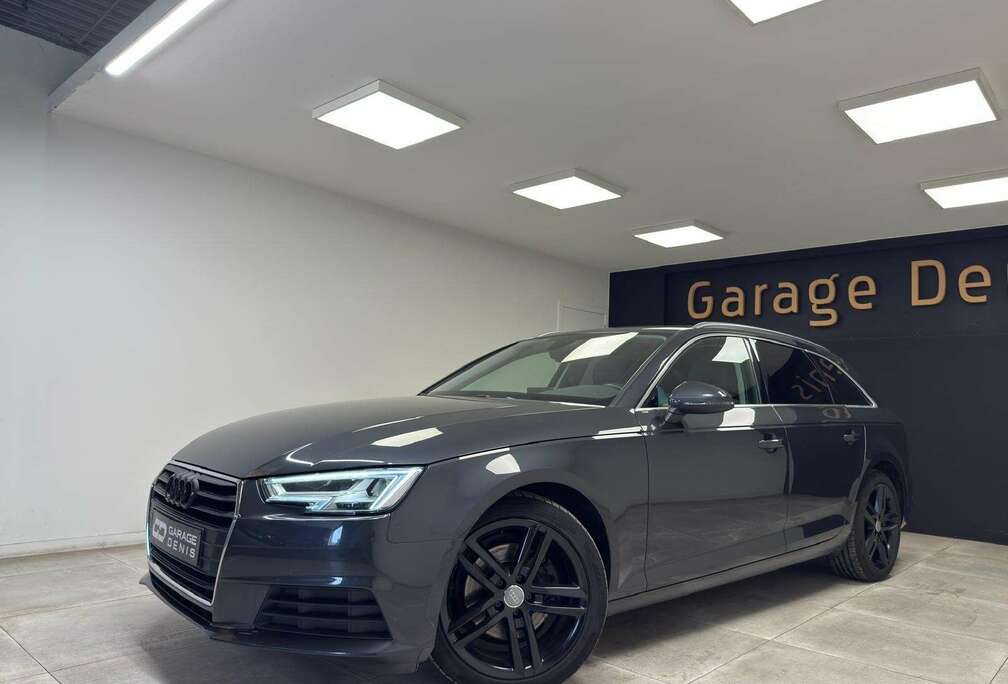 Audi A4 Avant 30 TDi  Sport S tron**BOITE-AUTO*COCKPIT*