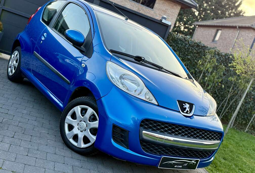 Peugeot 1.0i / 83.000 km / Euro 5 / Car pass !!!