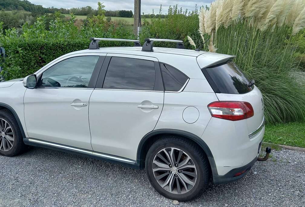 Peugeot 4008 1.6 HDi Allure