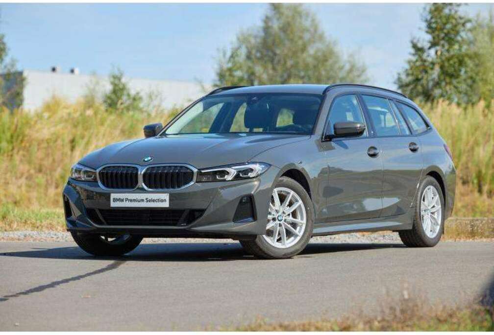 BMW 318i Touring