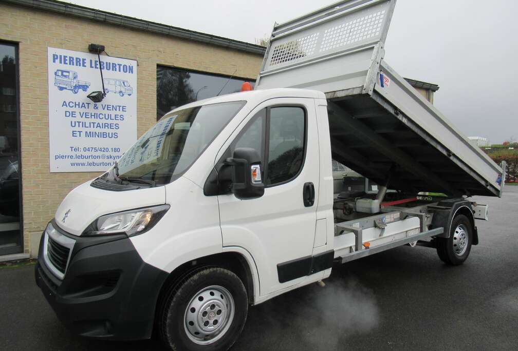Peugeot BENNE BACULANTE  19000€+TVA/BTW