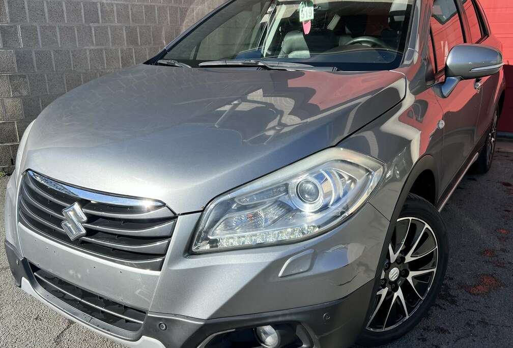 Suzuki 1.6i GL  B-Line + NAVI + CAMÉRA + CUIR + PANO