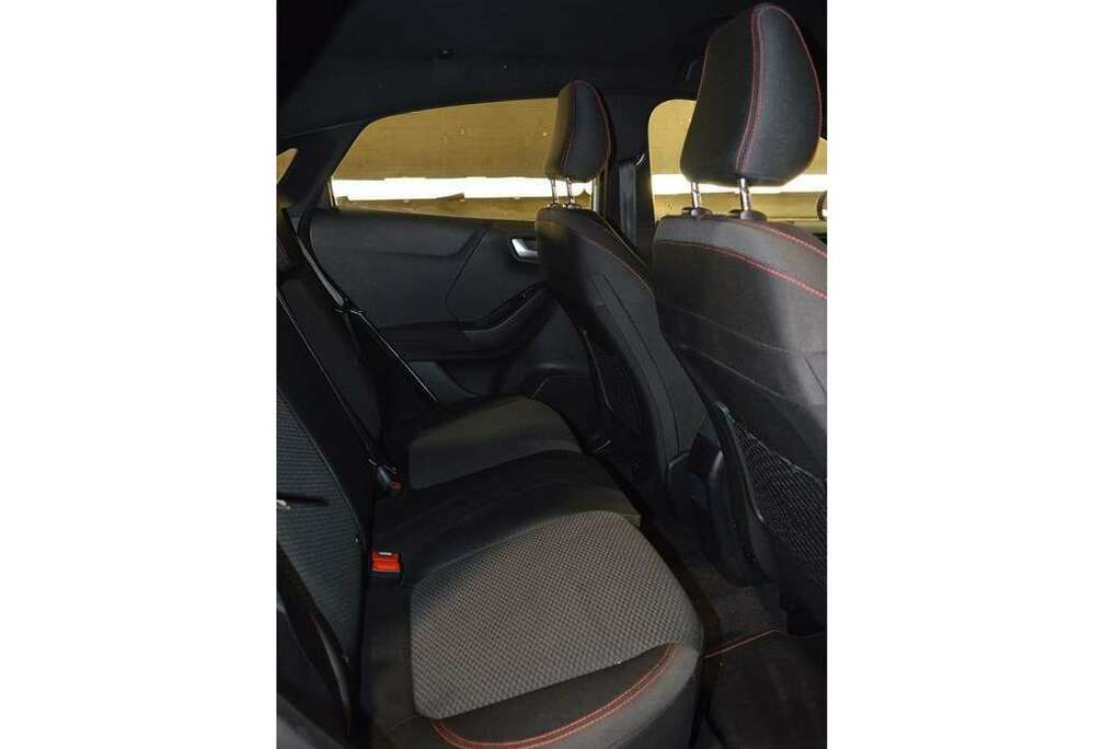 Ford ST-Line 1.0i EcoBoost mHEV 125ps / 92kW M6