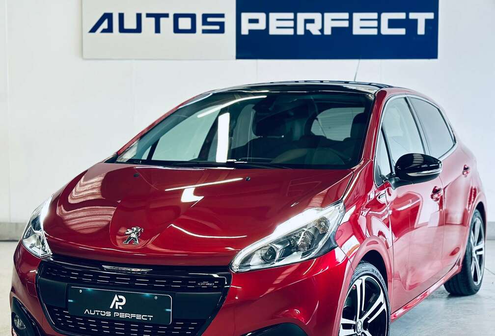 Peugeot 1.2 GT Line BOITE AUTO TOIT PANO CAMERA PDC