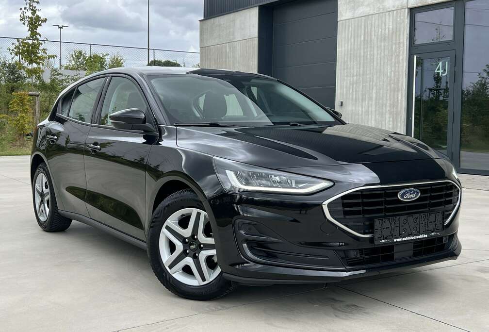 Ford 1.0 EcoBoost Euro 6d/ NAVI / CARPLAY/ LED / CRUISE