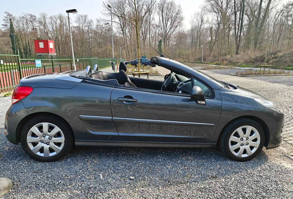 Peugeot 207 CC 1.6i