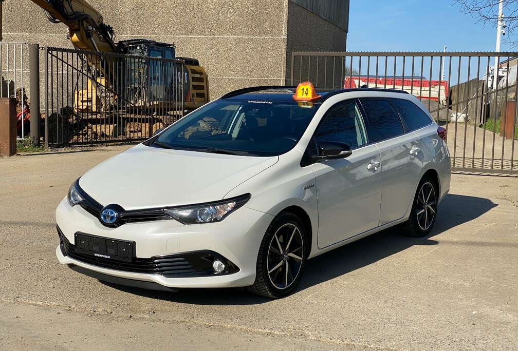 Toyota Auris SW HEV 1.8i HSD Black Edition E-CVT