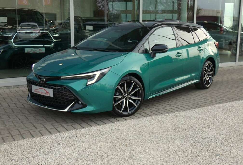 Toyota Touring FACELIFT 1.8 Hybrid 140pk GR Sport +Parkeersensoren +Sportzetels +Zetelverwarming