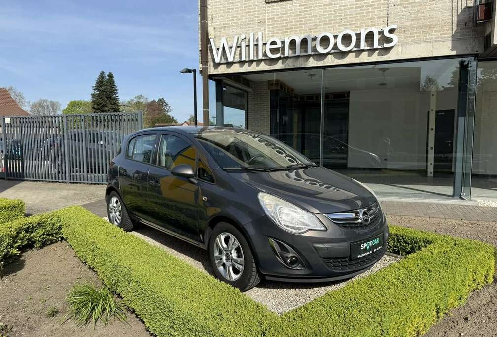 Opel 5D Active 1.2i 85PK Automaat *Airco*Parkeersens...