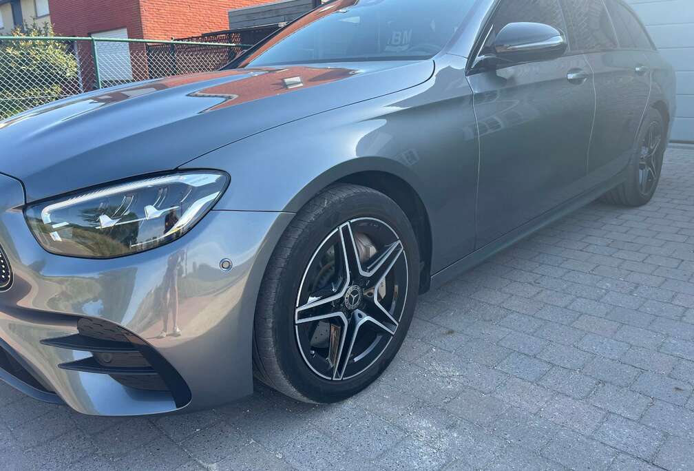 Mercedes-Benz E 300 MHE