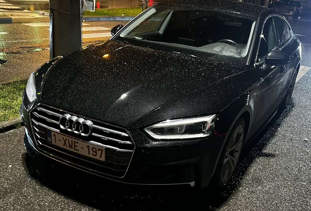 Audi 35 Tfsi 1984cm3 S tronic S-LINE LED Intérieur