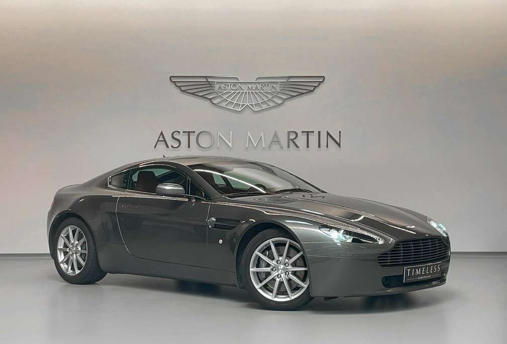 Aston Martin 4.3i V8 Coupe  MANUAL