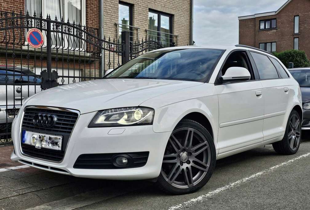 Audi 1.4TFSI Sline Carplay New entretien Prêt à immatri