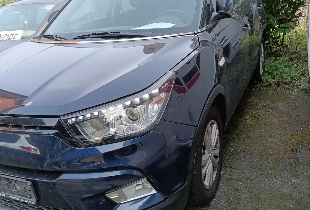 SsangYong Tivoli 1.6 e-XDi 2WD Sapphire