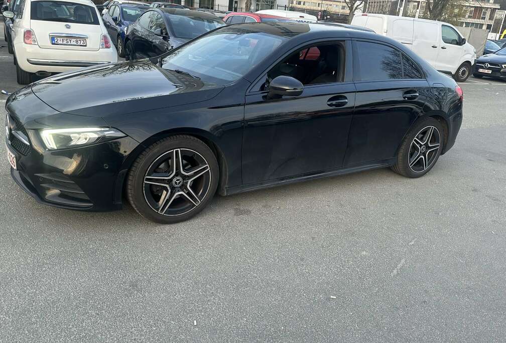 Mercedes-Benz AMG LINE