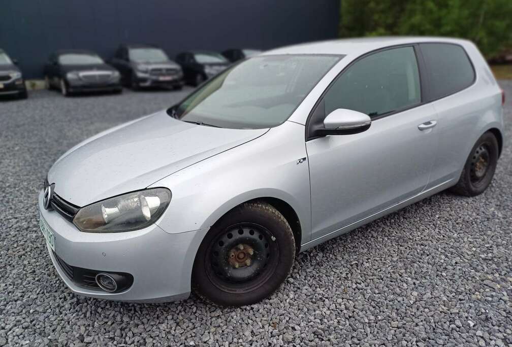 Volkswagen Golf 1.6 CR TDi Highline DPF
