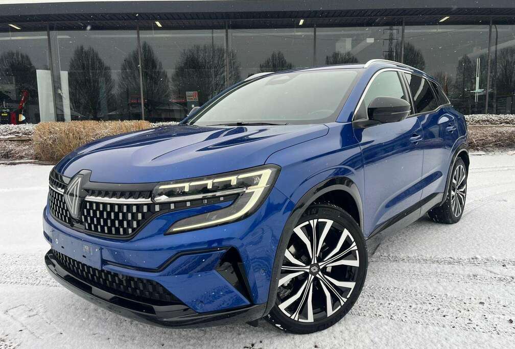 Renault ICONIC E-TECH FULL HYBRID 200