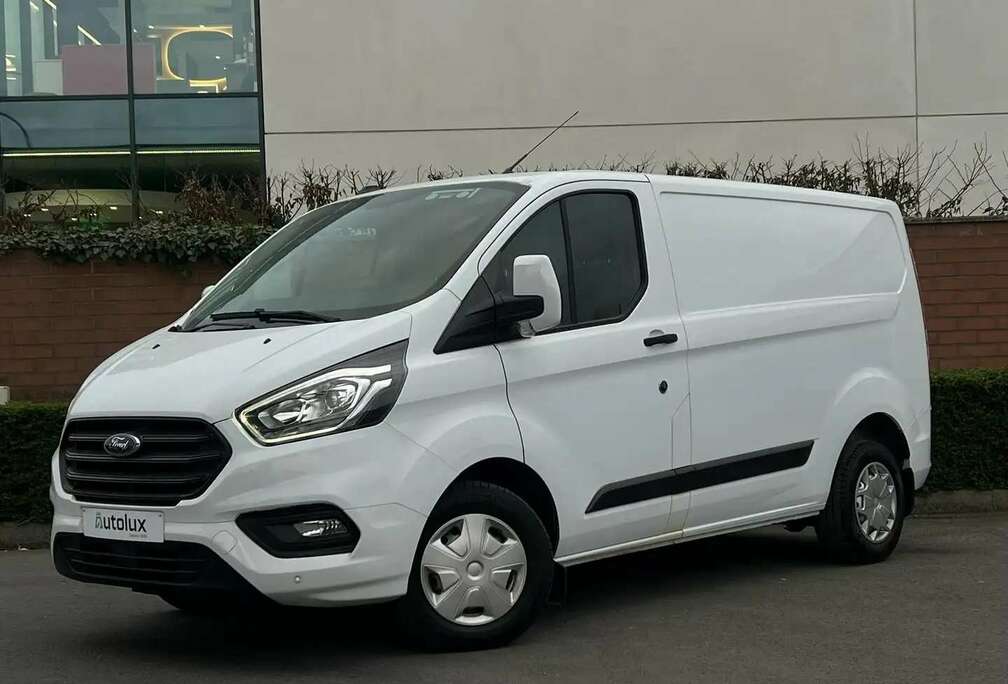 Ford Transit Custom - 64.000km - 2022 - 18.180€ htva