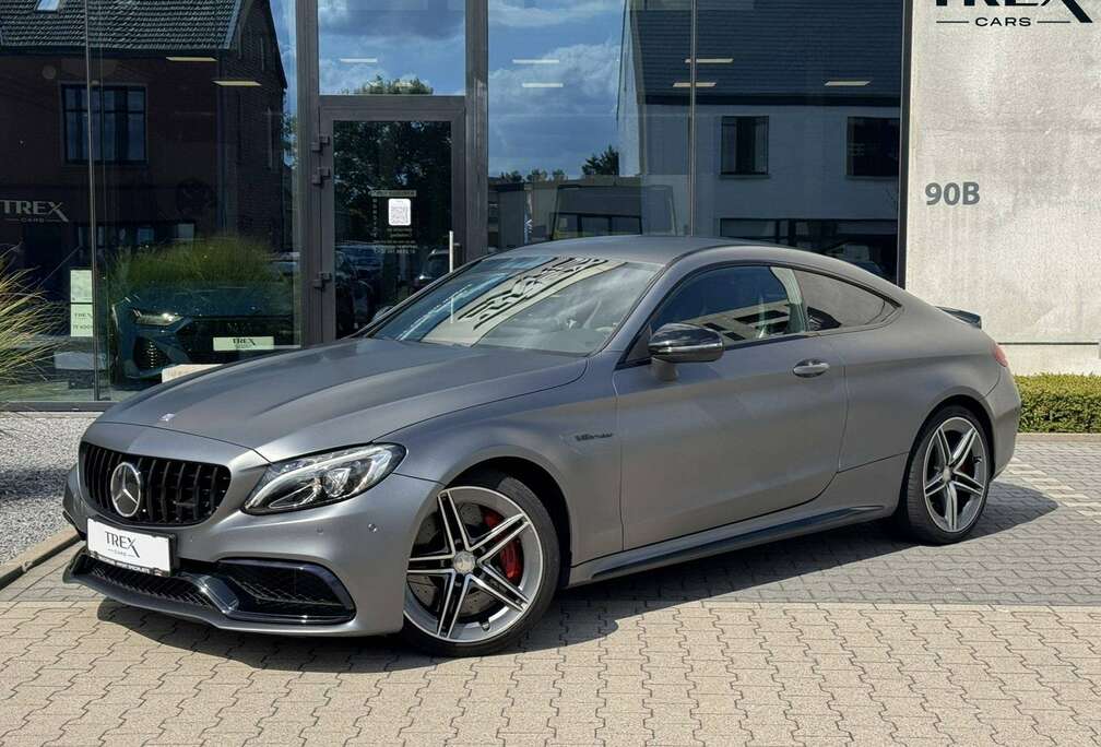 Mercedes-Benz C63 S AMG Coupé 4.0 V8/ Uitlaatsysteem/ Nightpakket/ Burmester/ Camera/ ACC