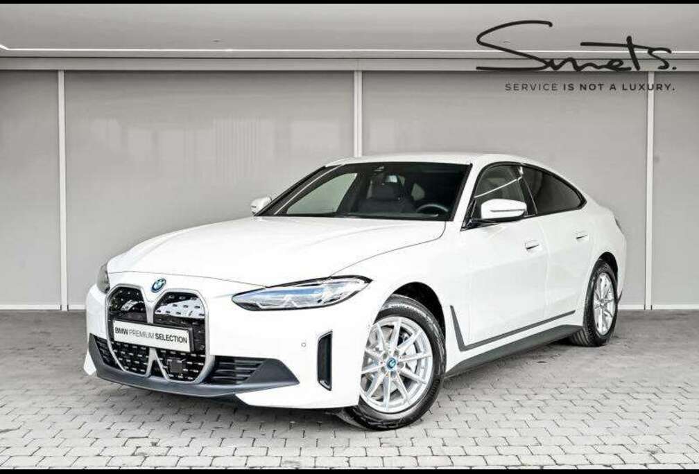 BMW eDrive40 - Navi - LED - DAB