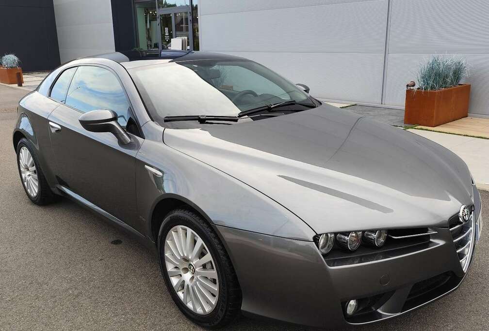 Alfa Romeo 2.4 JTDm Sky View