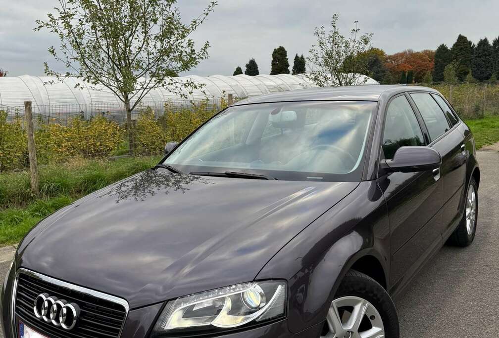 Audi Audi a3 Sportback 2.0L Tdi, 77.900 km C-pass,2011