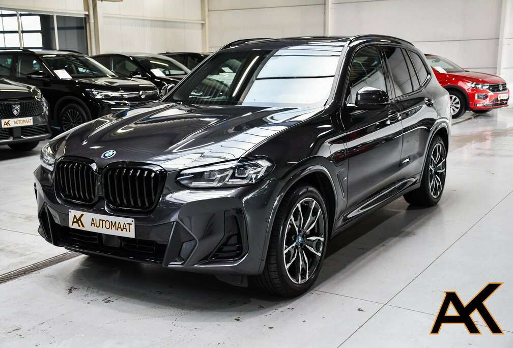 BMW X3 xDrive30e Aut. xLine M-Pack PHEV - NAVI / PANO