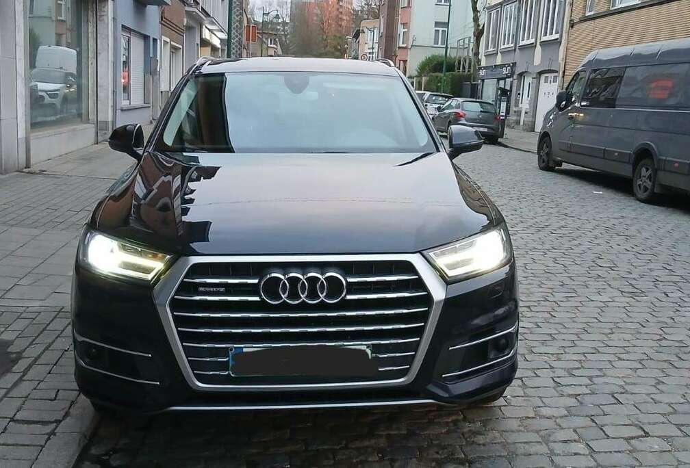Audi 3.0 TDi V6 ultra Quattro Tiptronic