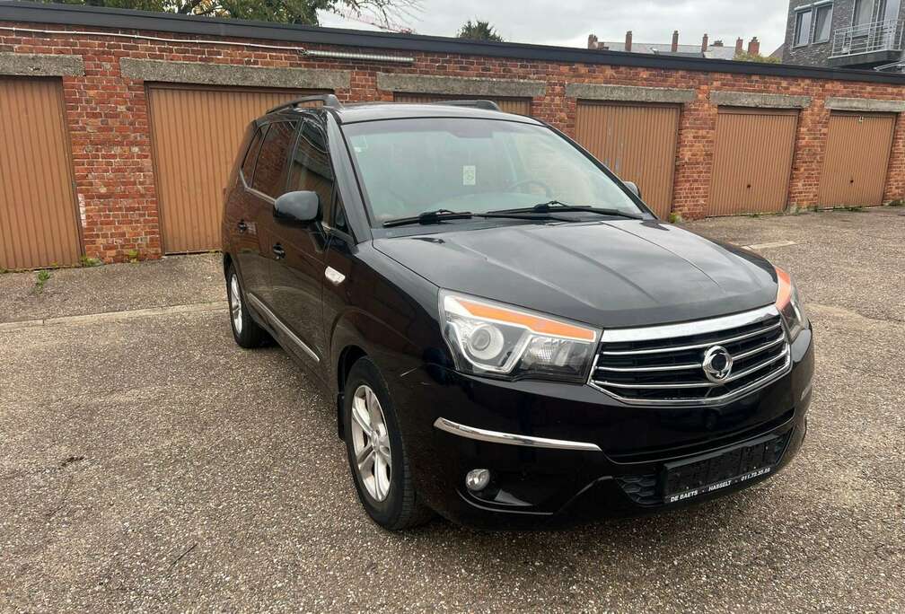 SsangYong 2.2 SV220e-XDi 2WD Turismo
