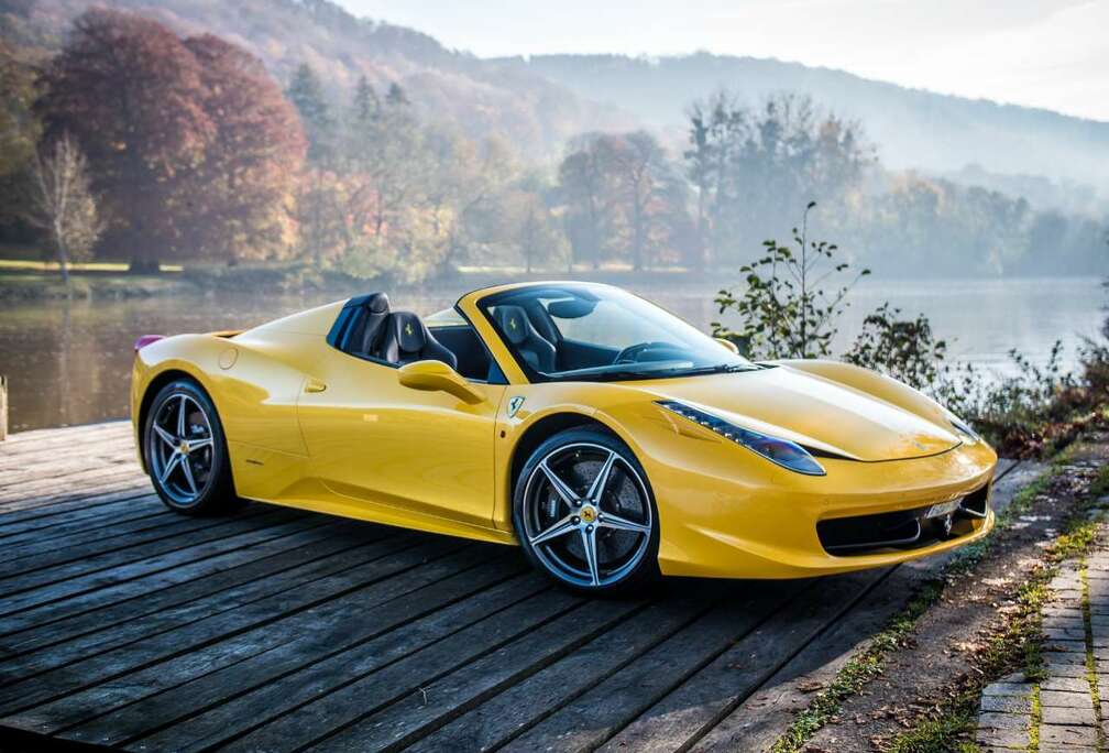 Ferrari **VENDUE**