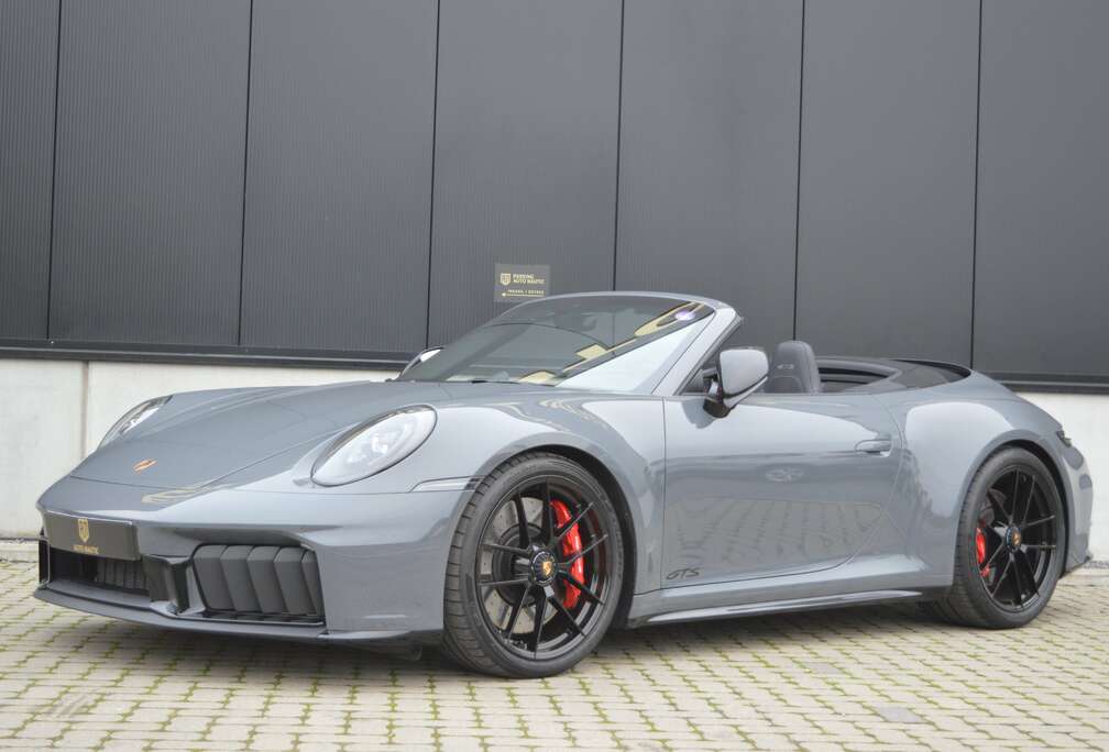 Porsche 992.2 Carrera 4 GTS cabriolet 1 HAND - 4.000 km