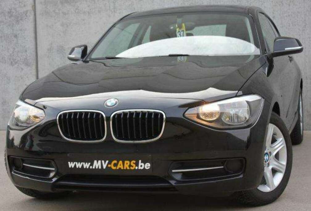 BMW BMW 116i Sport/3-deur/scherm