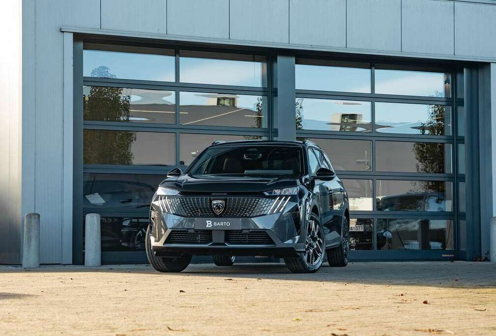 Peugeot Allure  MHEV 145 PK  Automaat  7-zit  Navi ...