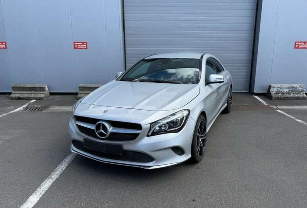 Mercedes-Benz CLA 200d Pack AMG