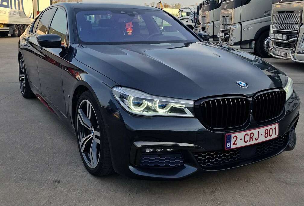 BMW 740eA Plug-In Hybrid (240 kW)