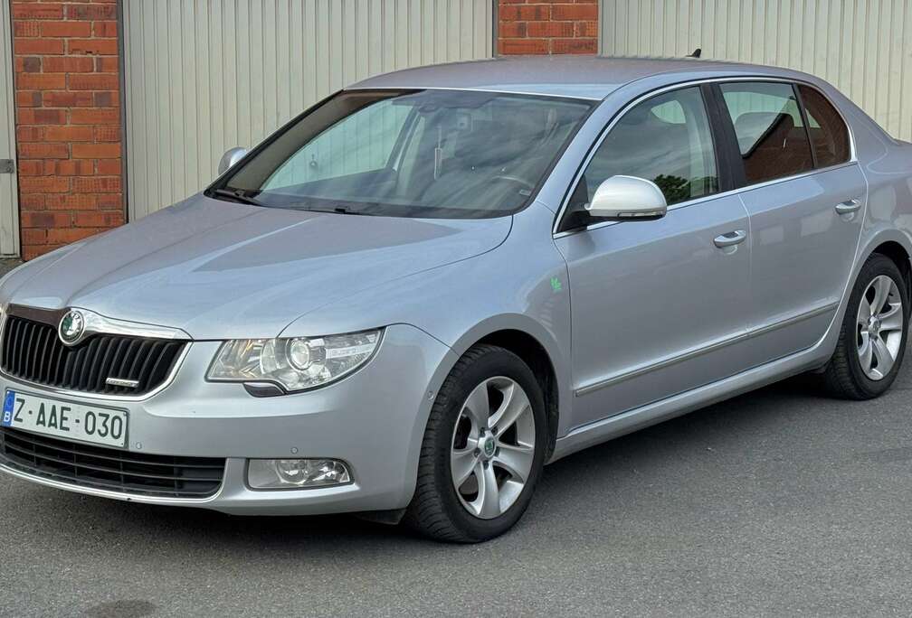 Skoda 1.6TDI Exclusive Prête à immatriculer Feuille Rose