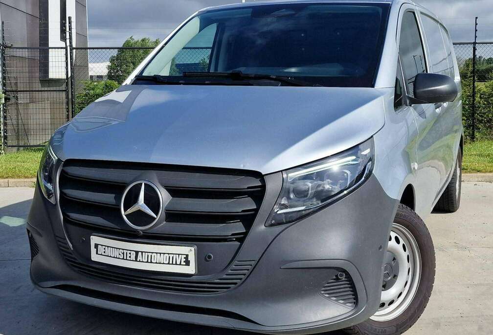 Mercedes-Benz camerakastjesnavidubbele schuifdeurin topstaat