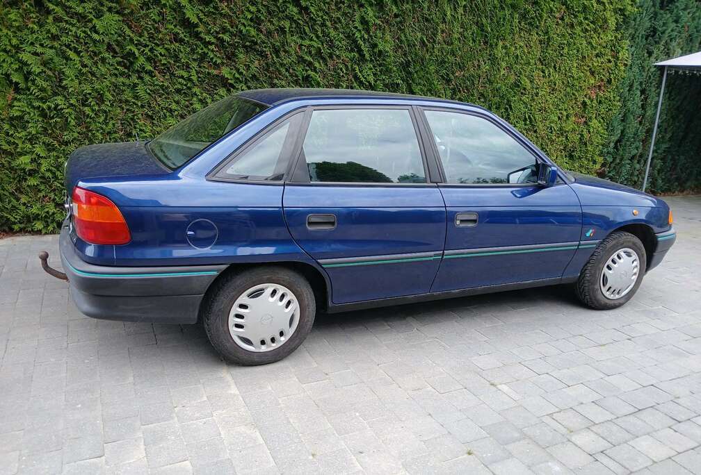 Opel 1.4i NZ GLS