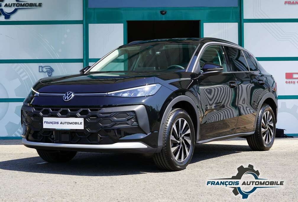 Volkswagen 1.5 eTSI Life  DSG7  ACC  Cam  PDC AV/AR  LED  Keyless  CarPlay  JA17
