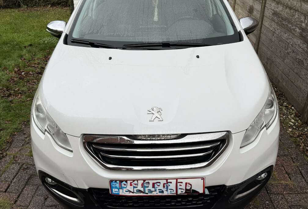 Peugeot 120 VTI Automatik Active