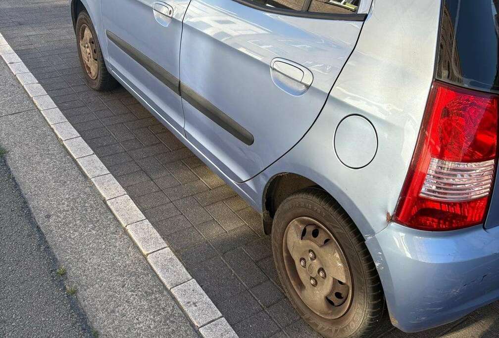 Kia 1.0i 12v LX