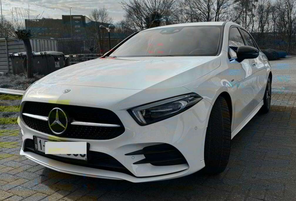 Mercedes-Benz A 180 Sport Edtition 1 AMG line