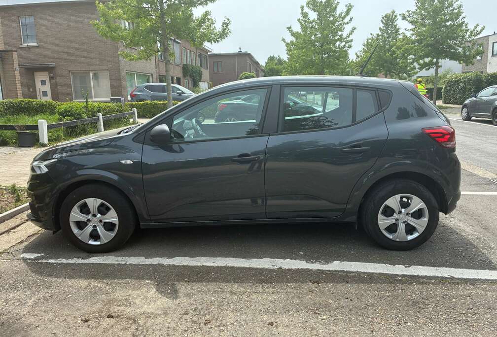 Dacia Sandero 1.0i SCe Essential